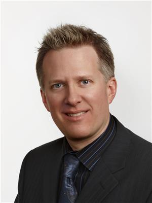 Dave J. Robinson