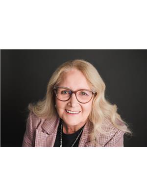 Laura Nieviadomy