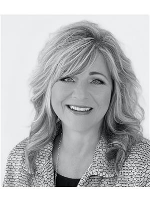 Jackie (Jackie) Sklar