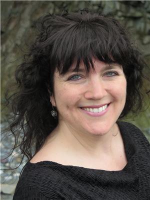 MARIA HAYNES