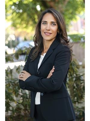 Nazy Alborz