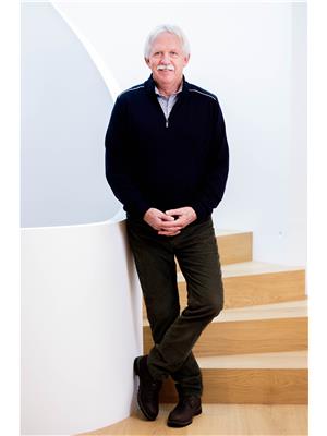 Ian Hawkins