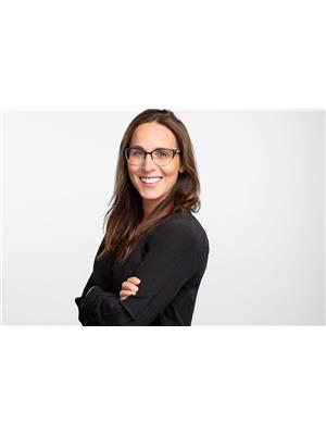 Elizabeth Yiannoulis