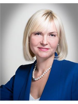 HELEN MARTINCEK