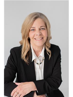 KIM BIDDISCOMBE