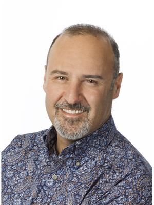 Daniel J. Salloum