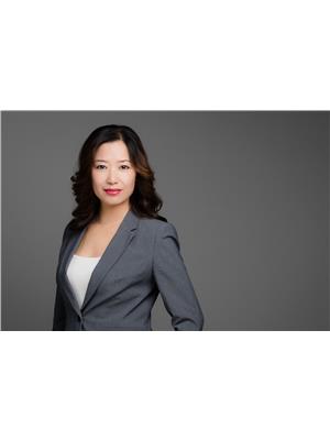 LILY LEE