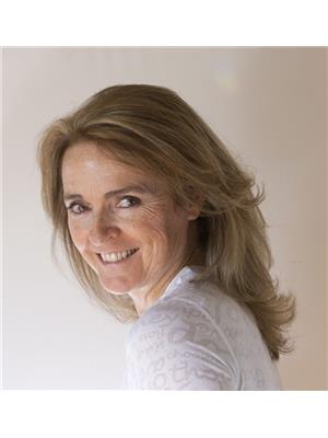 Debbie Erhardt