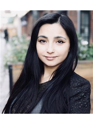 Sarah Khawjazadeh