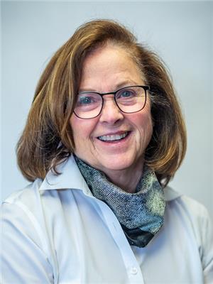 Elizabeth Peifer