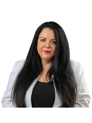 ADRIANA MARANHAO