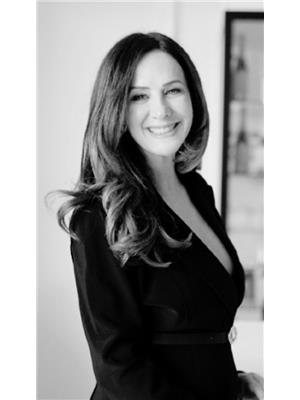 DORIS LAPICO
