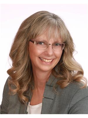 Christine Versnick