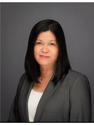 Justina Flores