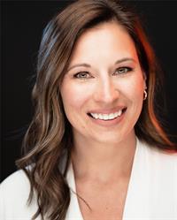 Amanda Earle