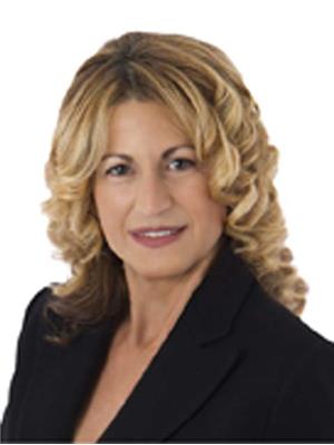 MARY AQUINO