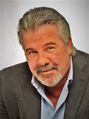 GARY NOVIS