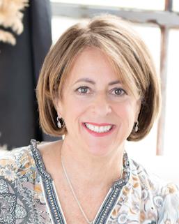 LORI YOUNDER