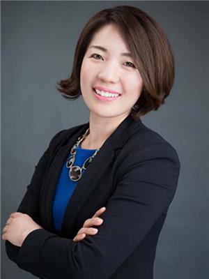 NICOLE SHIN