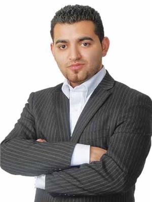 SAM ROOZBAHANI