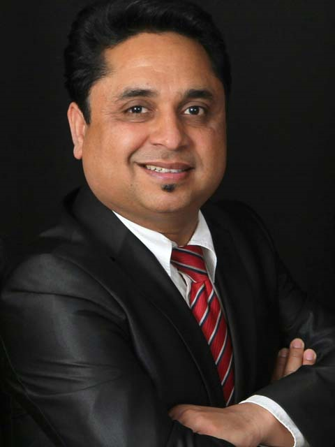 NIK MENGI