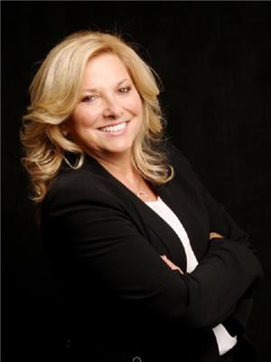 ANNIE SIMONETTI