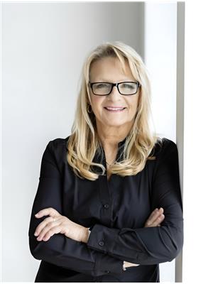 Jen R. Liviniuk