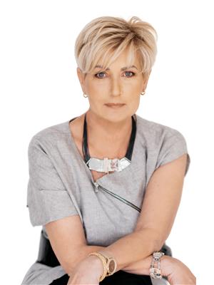 CARMEN SANDU