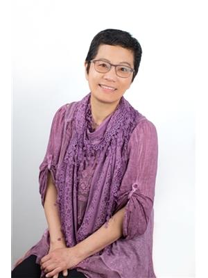 Kitty Lau