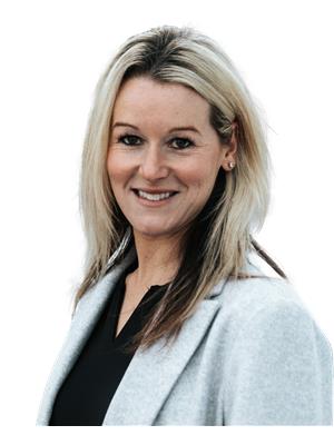 Kristin Wolfer