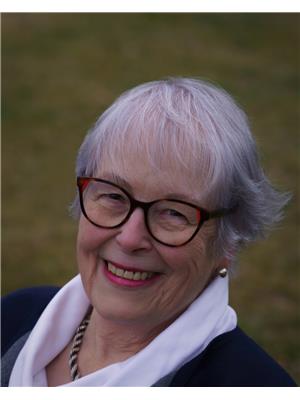 MOLLY STROYMAN