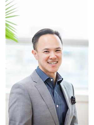 PAUL LEE