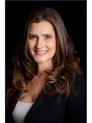 ANDREA BAKKER