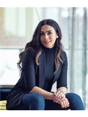 Saba Esfandiari