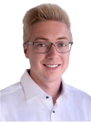 LYNDEN KUEHN