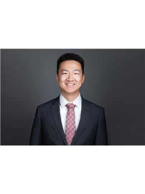 Xiaowen Fang
