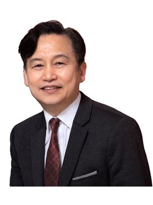 Karis Ma