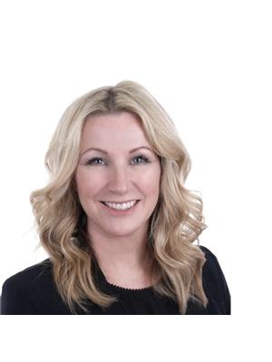 Jayne Edwards