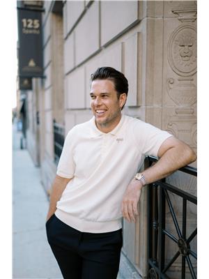Mat Valois