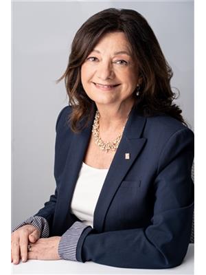 Ada Viezzer