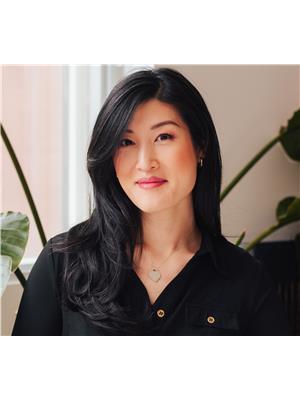 Vivien Wong