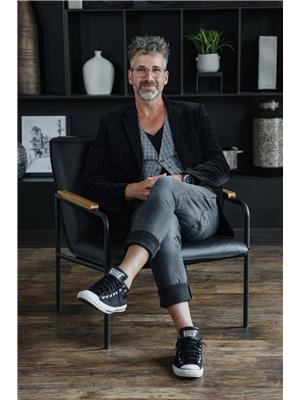 Brooks Hoffos