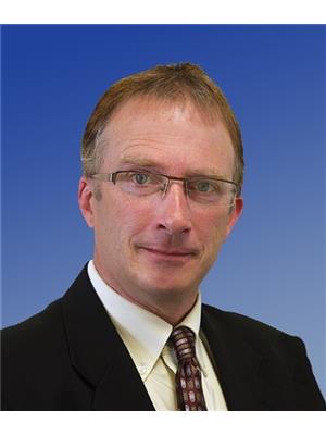 Bruce Hutchinson