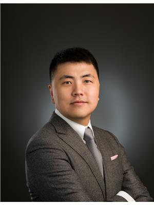 Yitong Xu
