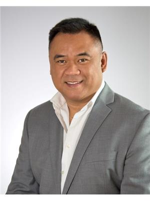 Mitchell Troi Cabrias