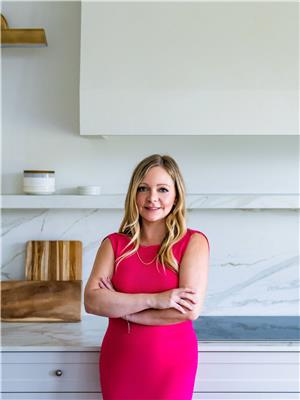 Erika Sanderson