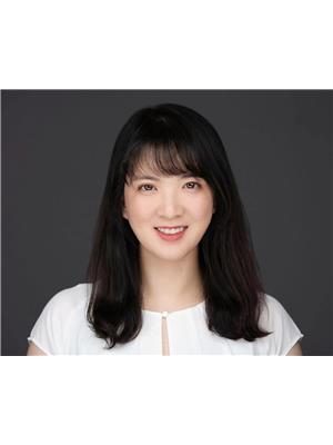 Hailey Huang