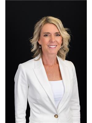Melanie Davison
