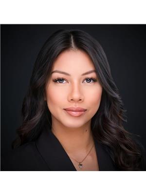 Crystal Quan