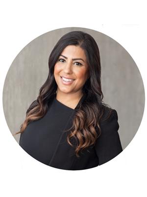 Shelly Vellani